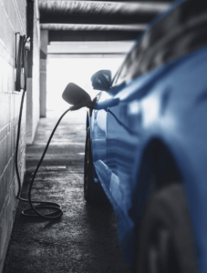 Borne de recharge IRVE installee a domicile par Ma Borne LR — installation certifiee Qualifelec