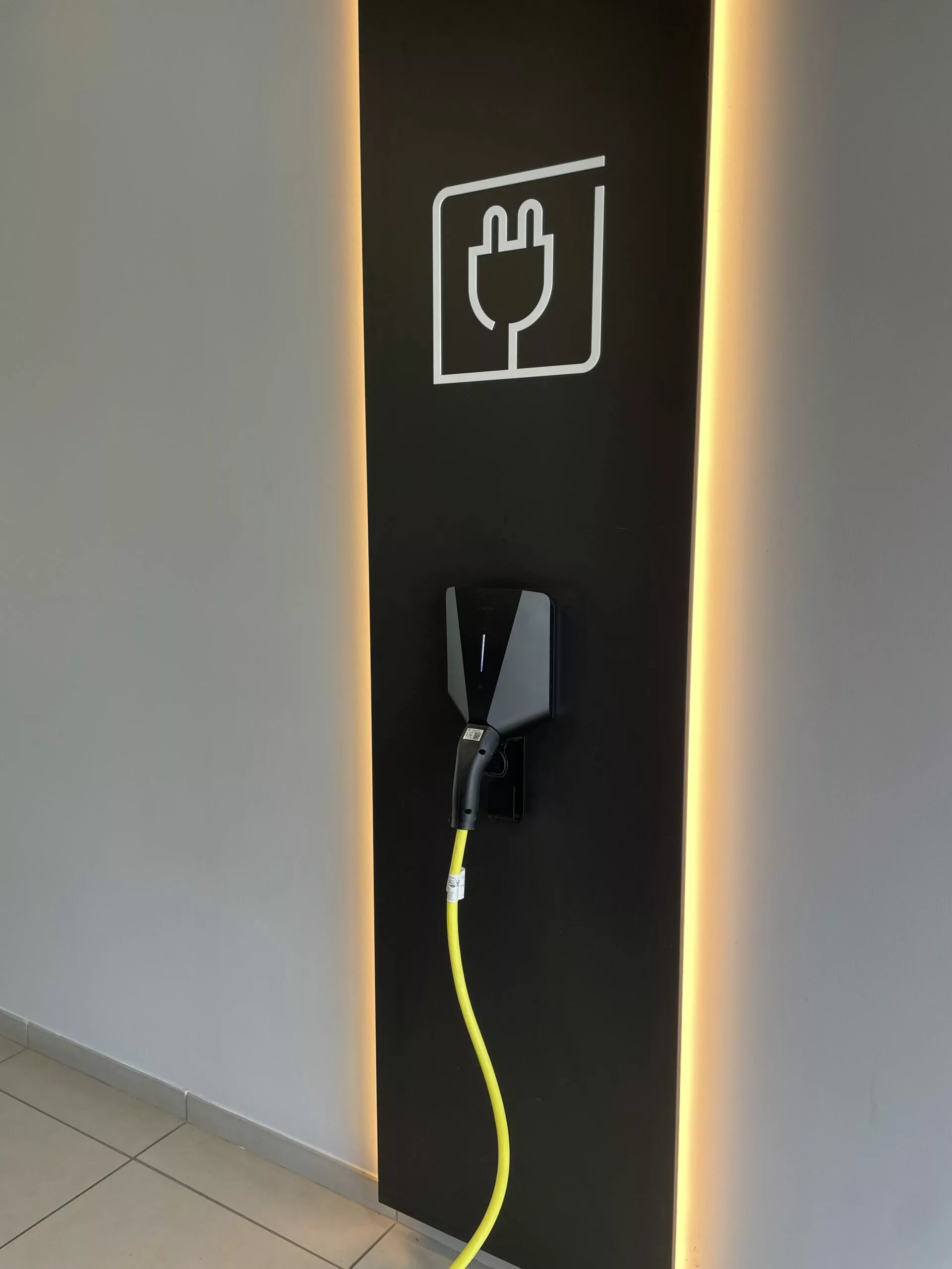Installation borne de recharge à domicile — Ma Borne LR